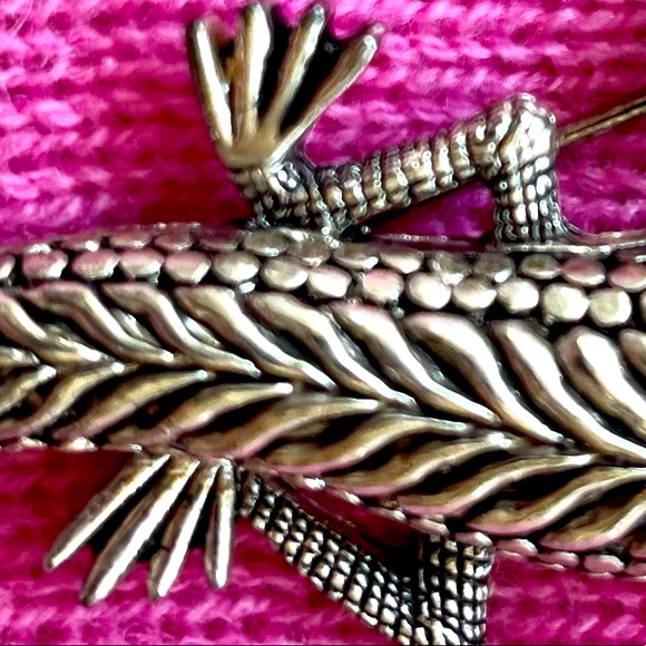 Vintage Silver Plated Salamander Brooch - Picture 5 of 11